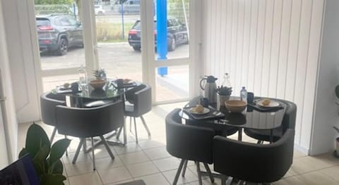 Parc Hotel Hotel in Poissy