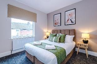 Hartshill House Vacation rental in Newcastle-under-Lyme