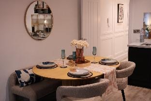 Stylish, Luxury Apt - Sleeps 4. Apartment in Southampton