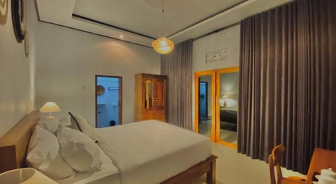 The Luna Cave Lodge in Karangasem Regency