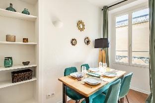 Geranimus The court of scents Apartment in Versailles