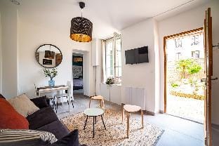 Géranimus Versailles : Palace Apartment in Versailles