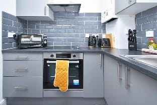 Stylish Chic Home in Crewe! Vacation rental in Crewe