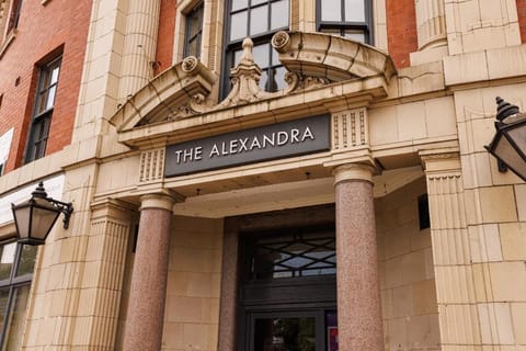 Alexandra House Apartments  Apartment in Sheffield