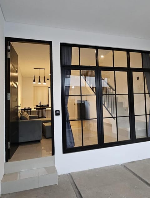 Two Bedrooms New Entire House Vacation rental in Kuta Selatan
