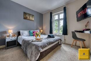 Discounts| NEC | BHX | Sleep 10 | 4 Bed, 3 Bath Vacation rental in Coventry