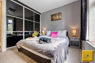 Discounts| NEC | BHX | Sleep 10 | 4 Bed, 3 Bath Vacation rental in Coventry