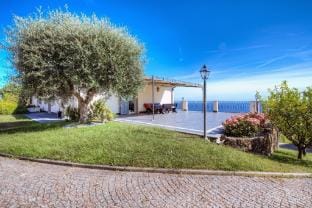 Villa Lucia Riviera dei Fiori Pool Villa in Sanremo