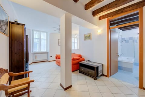 Casa Azzurra 150m From Lake Apartment in Riva del Garda