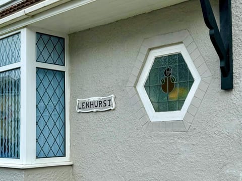 Lenhurst House - Contractors or Family Holidays Vacation rental in Cleethorpes