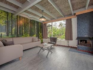 Bungalow in Weert with Infrared Sauna Vacation rental in Weert