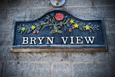Bryn View – 5 Bedroom Holiday Home – Oxwich Vacation rental in Wales