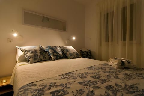 Apartment Boris ST - Two Bedroom Apartment with Terrace and Jacuzzi Apartment in Trogir