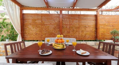 Apartment Boris ST - Two Bedroom Apartment with Terrace and Jacuzzi Apartment in Trogir