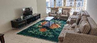 Beautiful Vacation Home Apartment Dubai Apartment in Al Sharjah