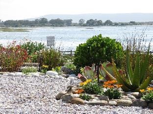 The Riverhouse-Velddrif with picturesque views. Vacation rental in Western Cape