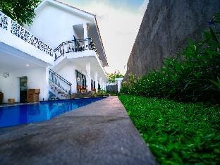Rice Fera Guest House Canggu Apartment in North Kuta