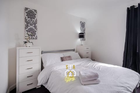 Portland Pad - SJA Stays - Modern 2 Bed Apartment Apartment in Aberdeen