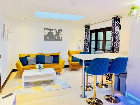 Fairy Meadows Hideaway Hotel in Huntingdonshire District