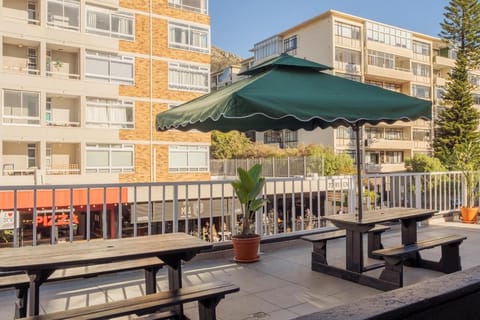 Fools Inn Apartment in Sea Point