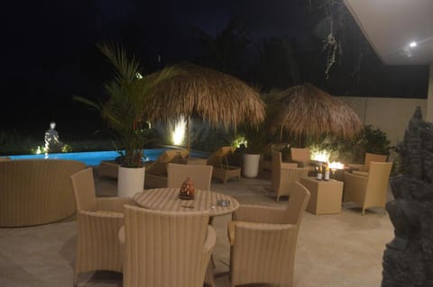 Gilded Palms Villa, Ubud Payangan, Bali Bed and Breakfast in Payangan