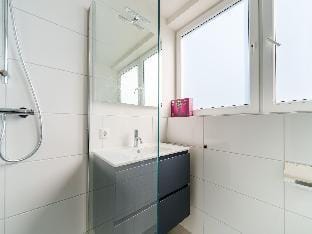 Nice holiday home with sauna near a lake Vacation rental in South Holland (province)