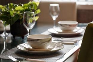 Lovely Getaway Apartment: Two-Bedroom in Rotherham Vacation rental in Rotherham