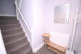 A5 Sleeps 6 central location modern 1bed apartment Vacation rental in Grantham