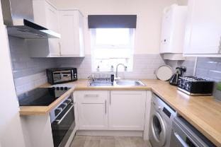 A5 Sleeps 6 central location modern 1bed apartment Vacation rental in Grantham
