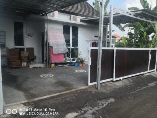 Kontrakan tahunan anro home Vacation rental in Kerambitan