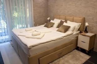 Art Lux apartman Apartment in Serbia