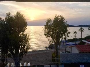 Kusadasi  Beachfront  Studio  Flat  for Family Apartment in Aydın Province