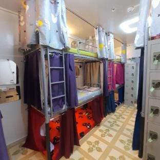 Co.Living Hostel Dubai - near Gold Souq Metro Apartment in Dubai