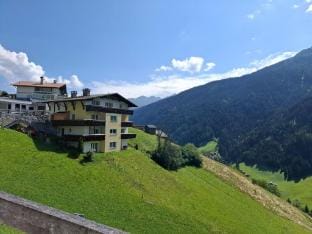 Cozy apartment with a beautiful view Apartment in Trentino-South Tyrol