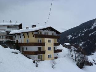 Cozy apartment with a beautiful view Apartment in Trentino-South Tyrol