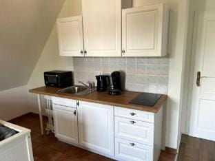 Studio in Dargun mit Pool am Kummerower See Apartment in Mecklenburgische Seenplatte