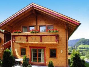 Chalet in Kitzbuhel Alps near Hiking Trails Vacation rental in Salzburgerland