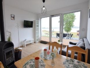 Cottage by Kiedrowickie Lake with Boat Access Vacation rental in Pomeranian Voivodeship