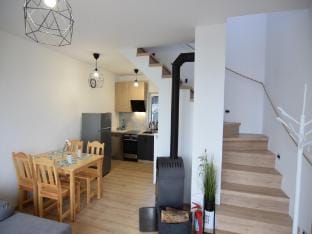 Cottage by Kiedrowickie Lake with Boat Access Vacation rental in Pomeranian Voivodeship