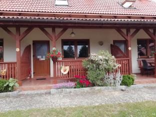 Kolczewo Cottage with BBQ  Garden Vacation rental in West Pomeranian Voivodeship, Poland