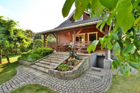 Holiday home by the lake, private garden, Oswino Vacation rental in West Pomeranian Voivodeship, Poland