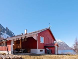 person holiday home in LAUPSTAD-By Traum Vacation rental in Lofoten