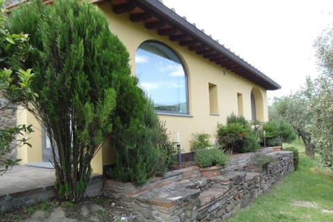 Villa in Vinci with Private Pool  Vineyard Views Vacation rental in Emilia-Romagna
