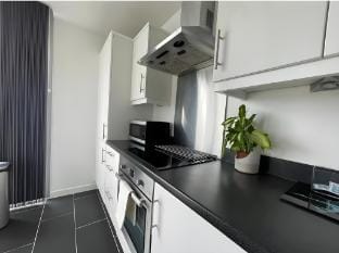 City Center 2 Bedroom and 2 Bath with Great Views Apartment in Milton Keynes