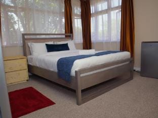 Fairstay Lodge Vacation rental in Cape Town