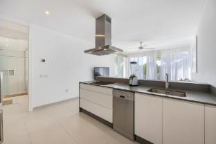 Villa Carlota 100m to beach seaview private pool Villa in Villajoyosa