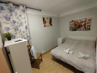 Homestay Partment B Vacation rental in Barcelona
