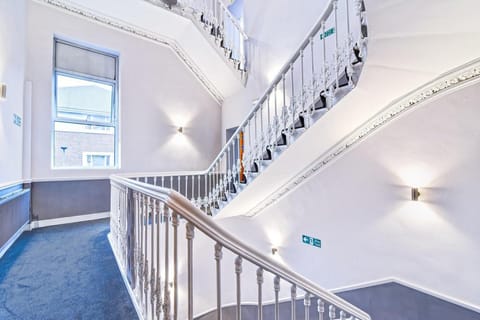 Aston Court Derby City Centre By Belvilla Hotel in Derby