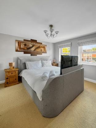 Large 5 Bedroom 3.5 Bathroom house garden/driveway Vacation rental in Newark and Sherwood District