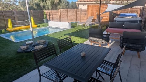 Gîtes Domaine de la Chapelle Apartment in Roquefort-les-Pins